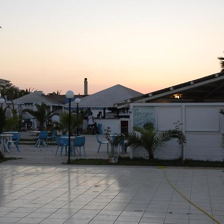 Torquemada Beach Club Margherita Di Savoia Luaran gambar